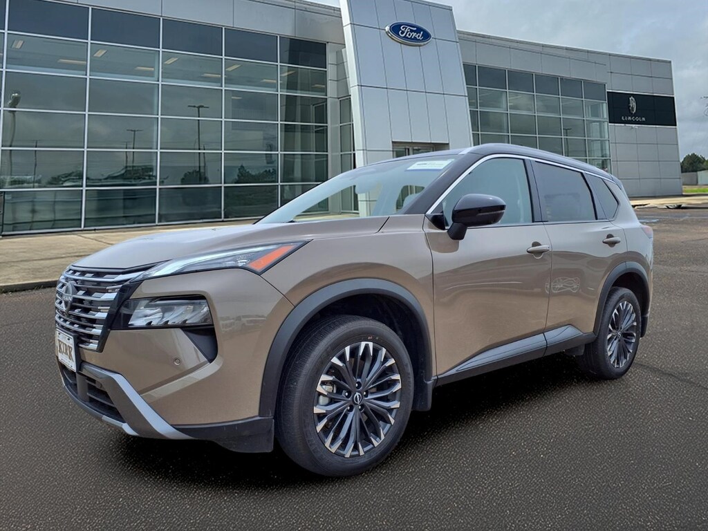 Used 2025 Nissan Rogue SL Sport Utility