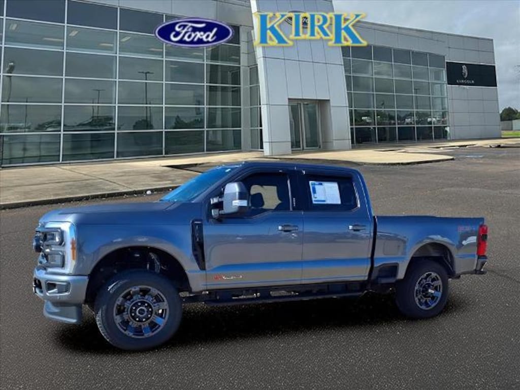 Used 2023 Ford F-350 Lariat Super Duty Crew Cab