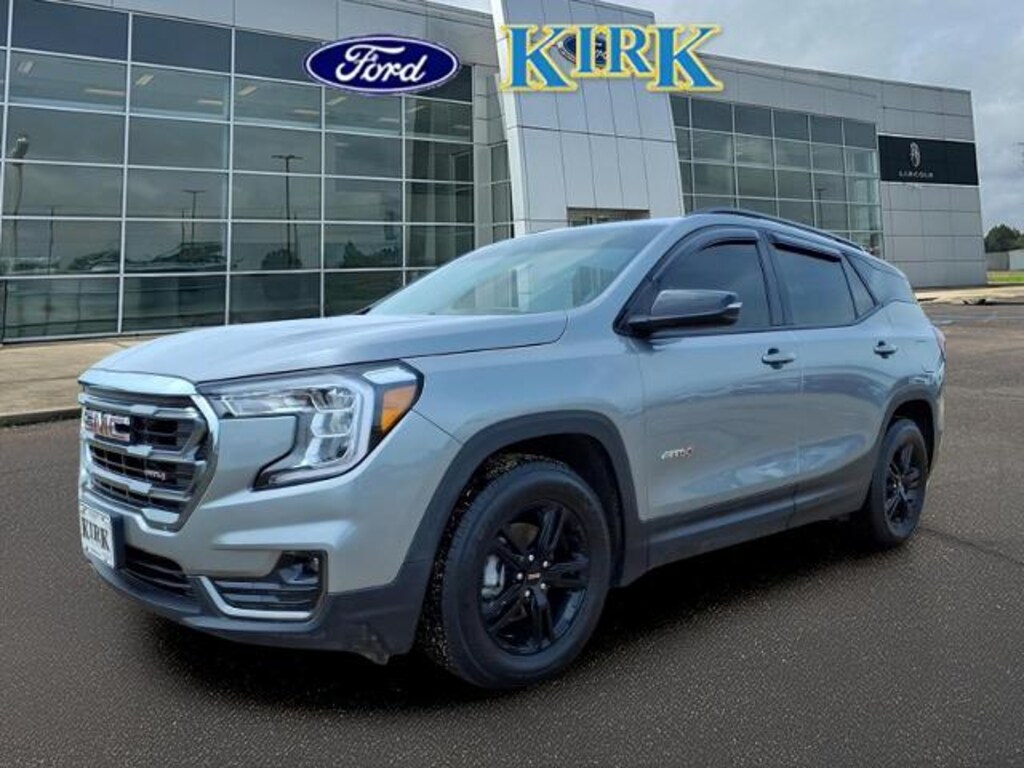 Used 2024 GMC Terrain AT4 SUV