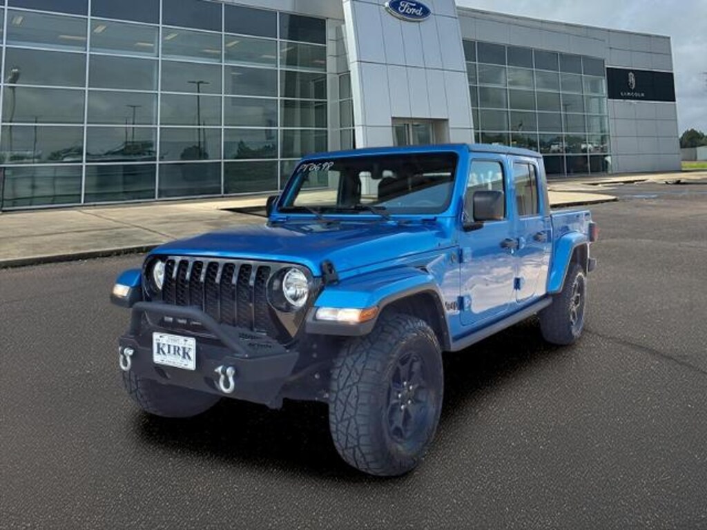 Used 2023 Jeep Gladiator Sport Crew Cab Short Bed Truck