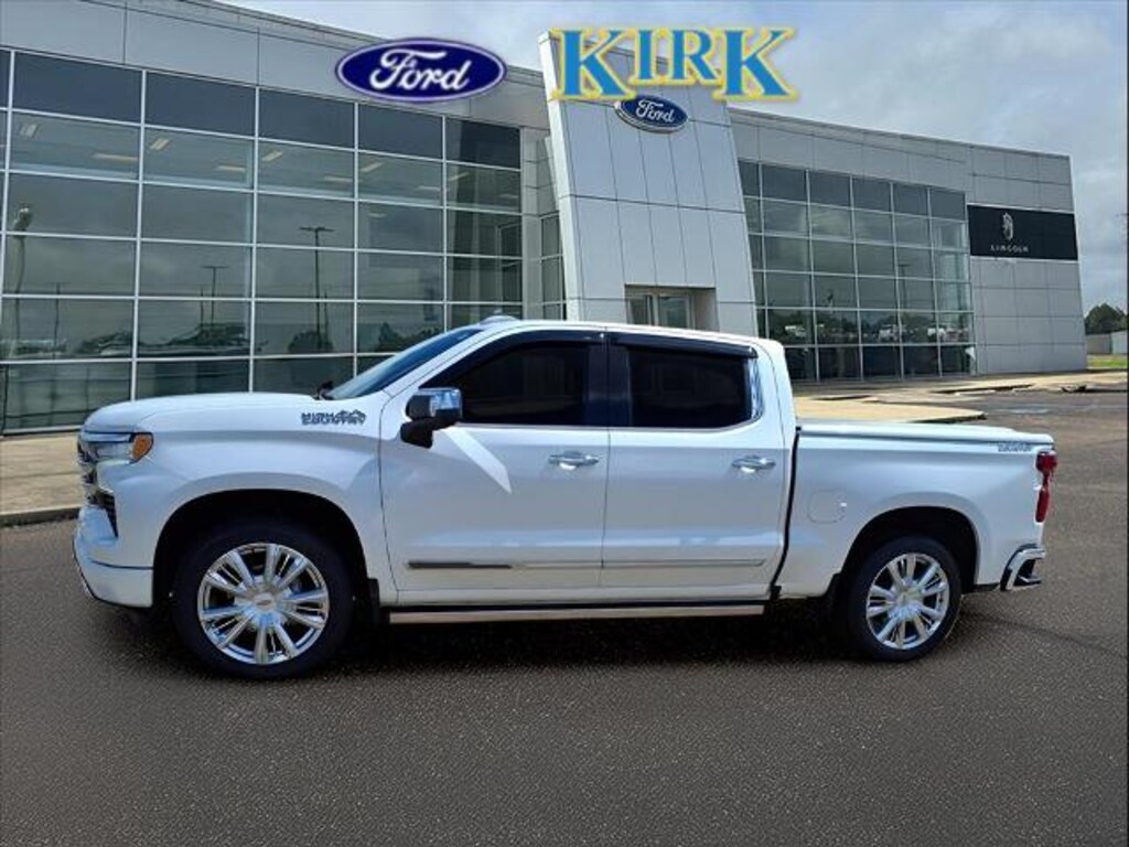 Used 2022 Chevrolet Silverado 1500 High Country Crew Cab Short Bed Truck