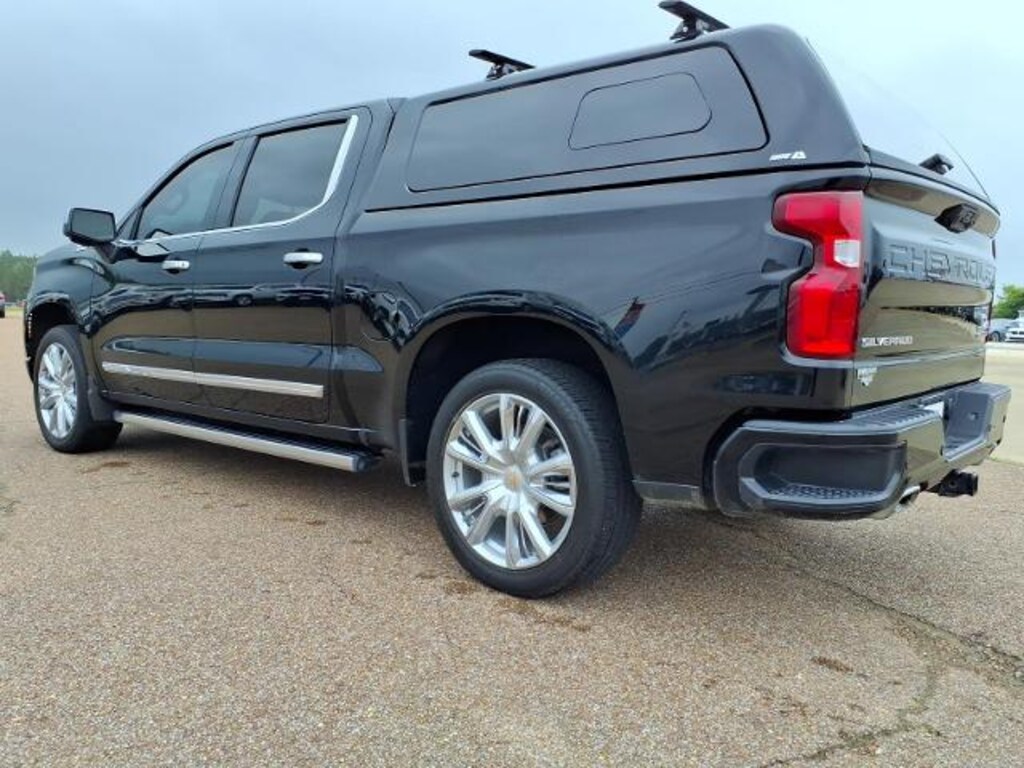 Used 2024 Chevrolet Silverado 1500 High Country Crew Cab Short Bed Truck