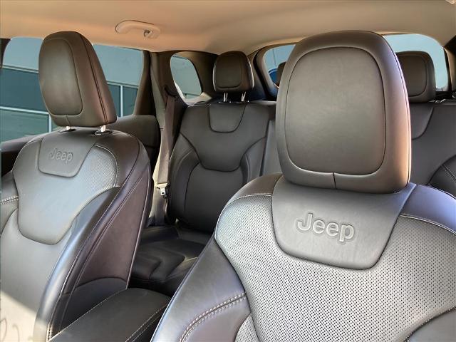 2022 Jeep Cherokee Latitude Lux - Photo 19