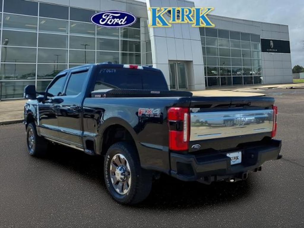 Used 2025 Ford F-250 King Ranch Crew Cab Short Bed Truck