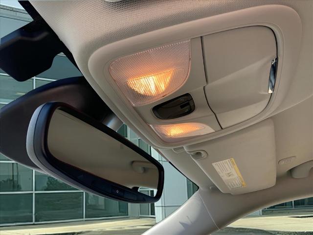 2022 Jeep Cherokee Latitude Lux - Photo 18