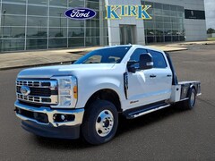 2023 Ford F-350 XLT Crew Cab Long Bed Truck