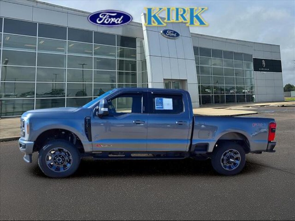 Used 2023 Ford F-350 Lariat Super Duty Crew Cab