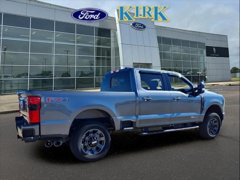 Used 2023 Ford F-350 Lariat Super Duty Crew Cab