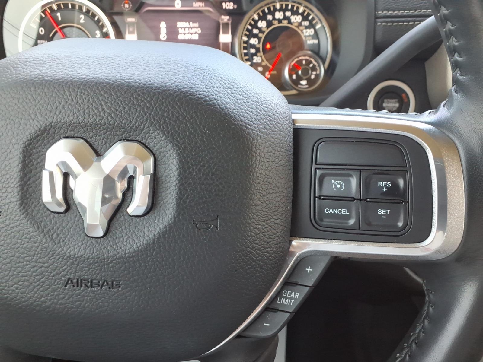2022 RAM Ram 3500 Pickup Laramie - Photo 19