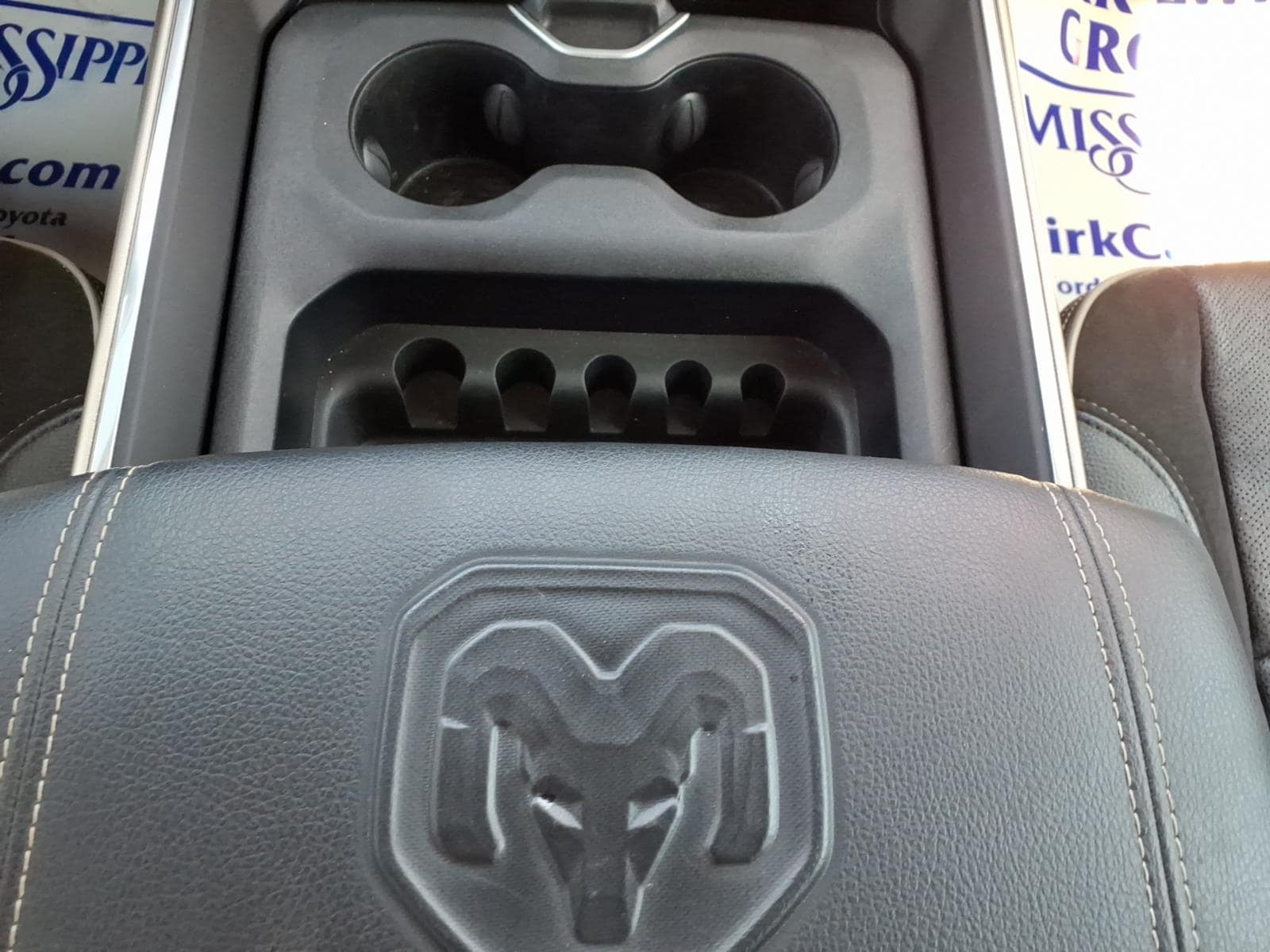 2022 RAM Ram 3500 Pickup Laramie - Photo 22