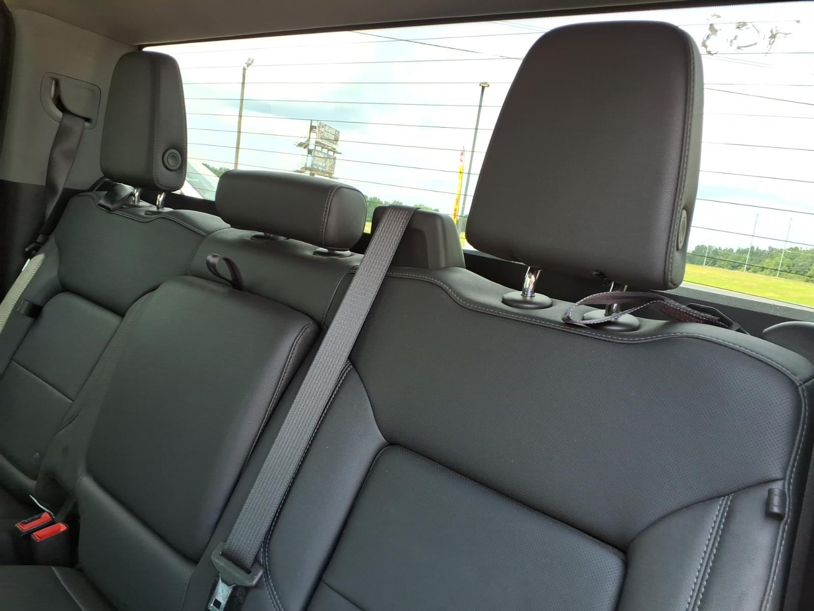 2025 GMC Sierra 1500 SLT - Photo 12