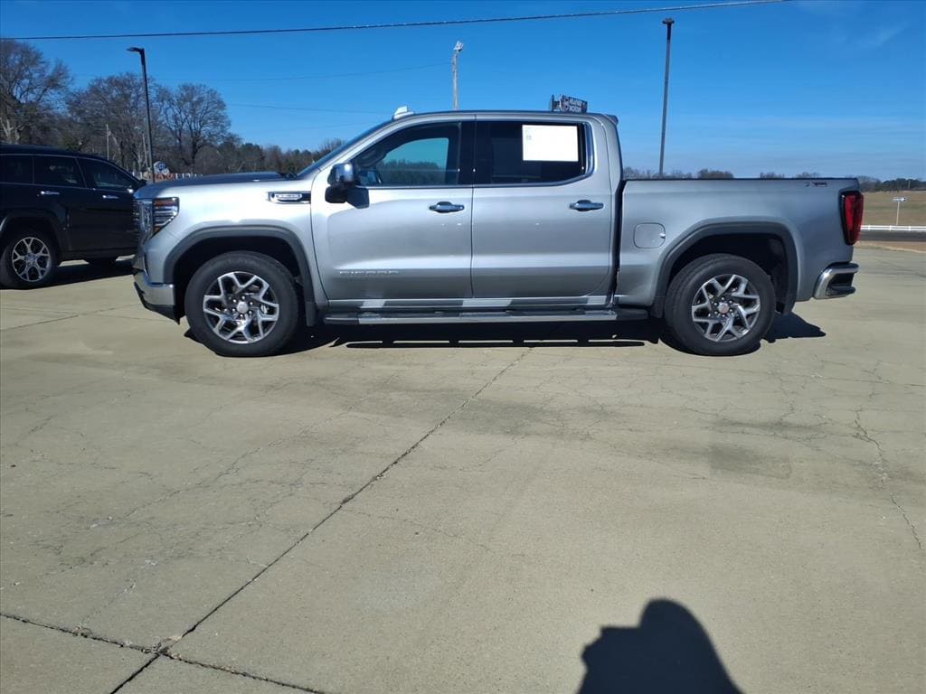 Used 2023 GMC Sierra 1500 SLT Truck Crew Cab