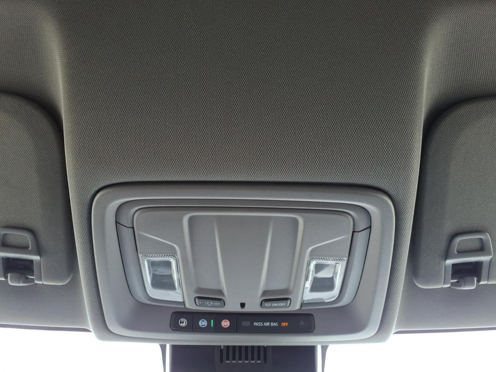 2025 GMC Sierra 1500 SLT - Photo 26