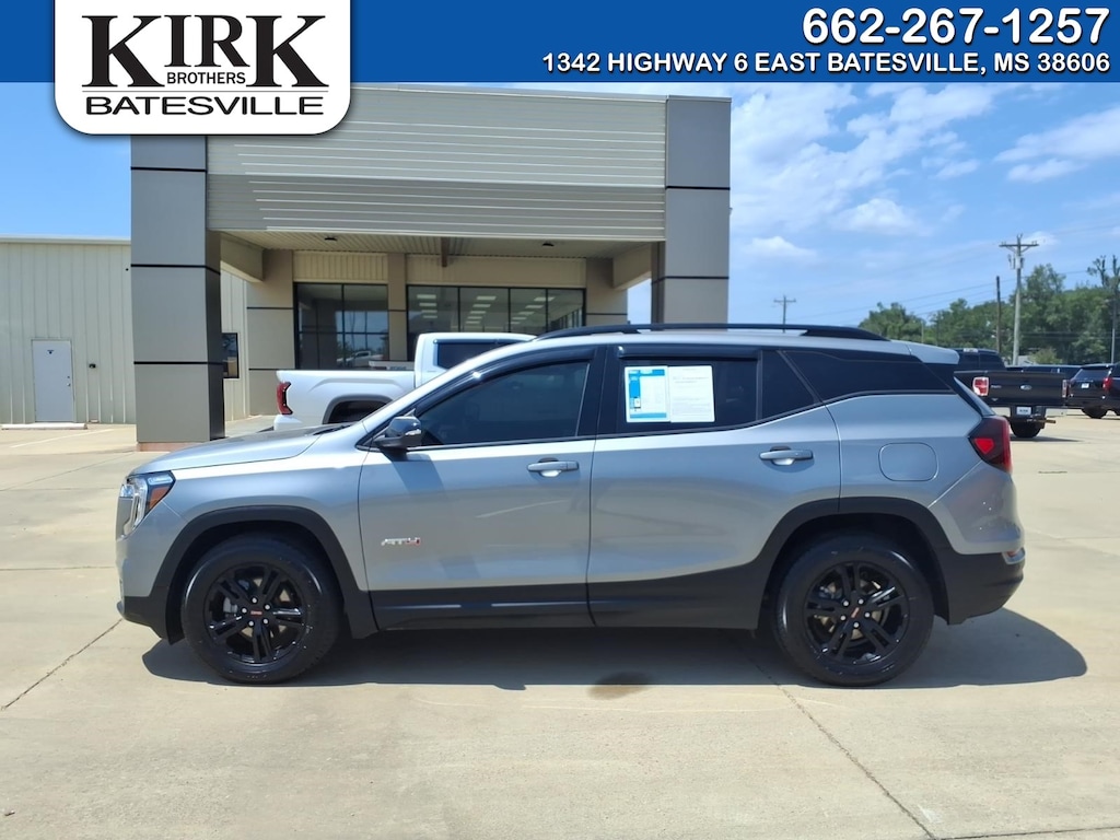 Used 2024 GMC Terrain AT4 SUV