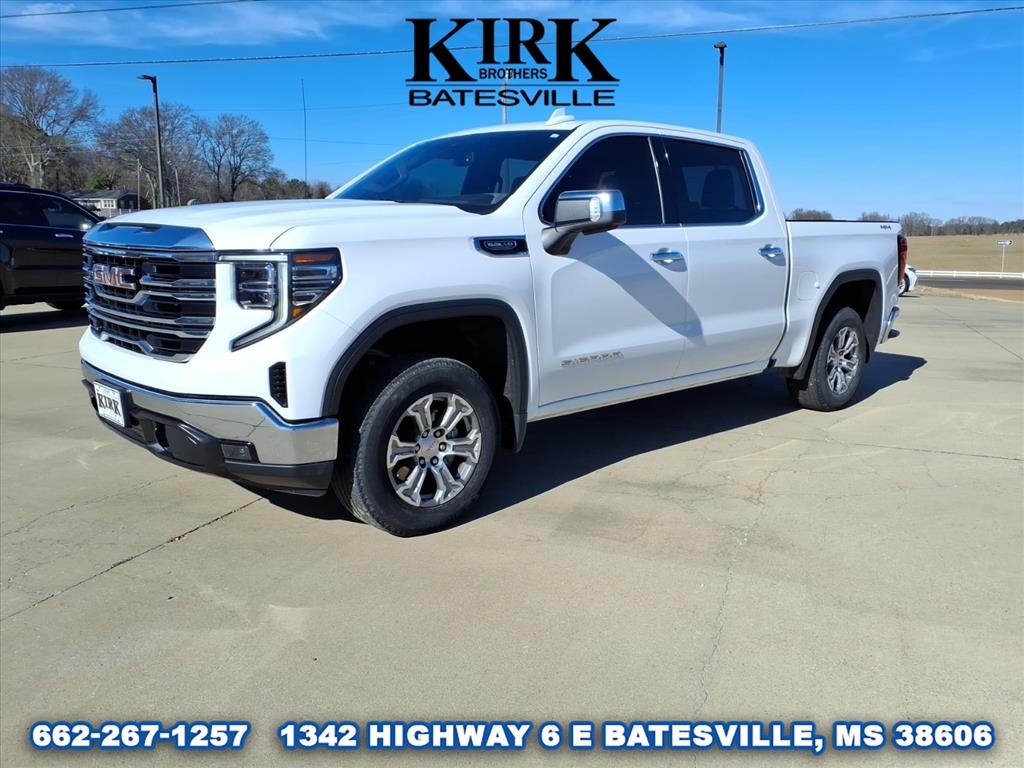 2022 GMC Sierra SLT's photo