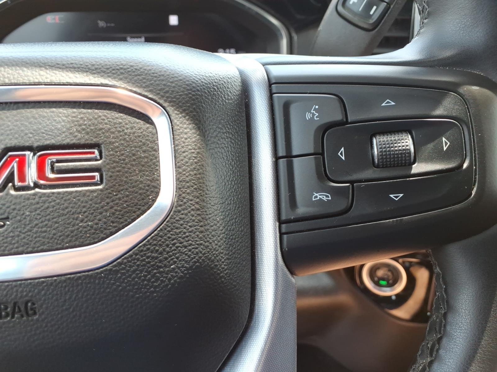 2025 GMC Sierra 1500 SLT - Photo 20
