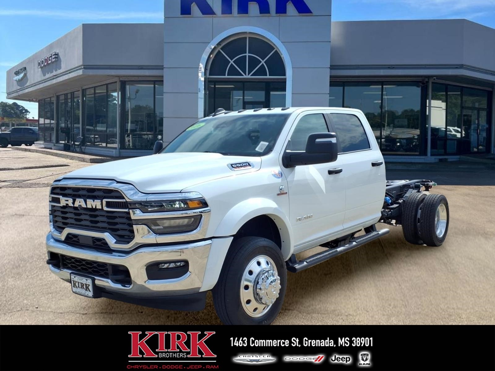 2026 Ram 5500 Chassis Cab Big Horn Big Horn 4x4 Crew Cab 60 CA 173.4 WB