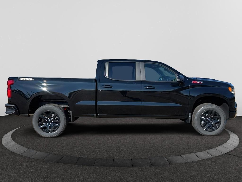 2025 Chevrolet Silverado 1500 LT Trail Boss photo 3