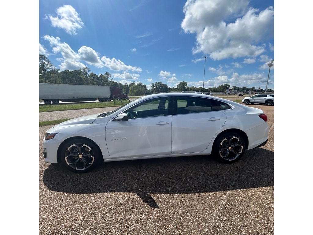1G1ZD5ST2PF233765