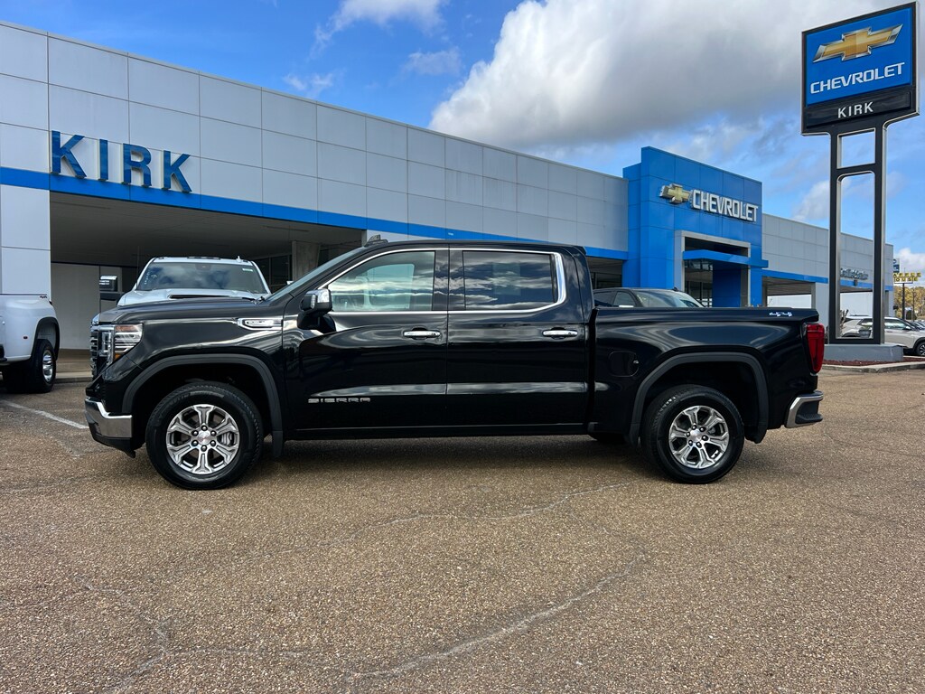 Used 2024 GMC Sierra 1500 SLT Truck