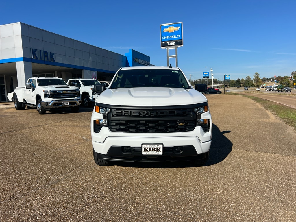 New 2026 Chevrolet Silverado 1500 Custom Truck