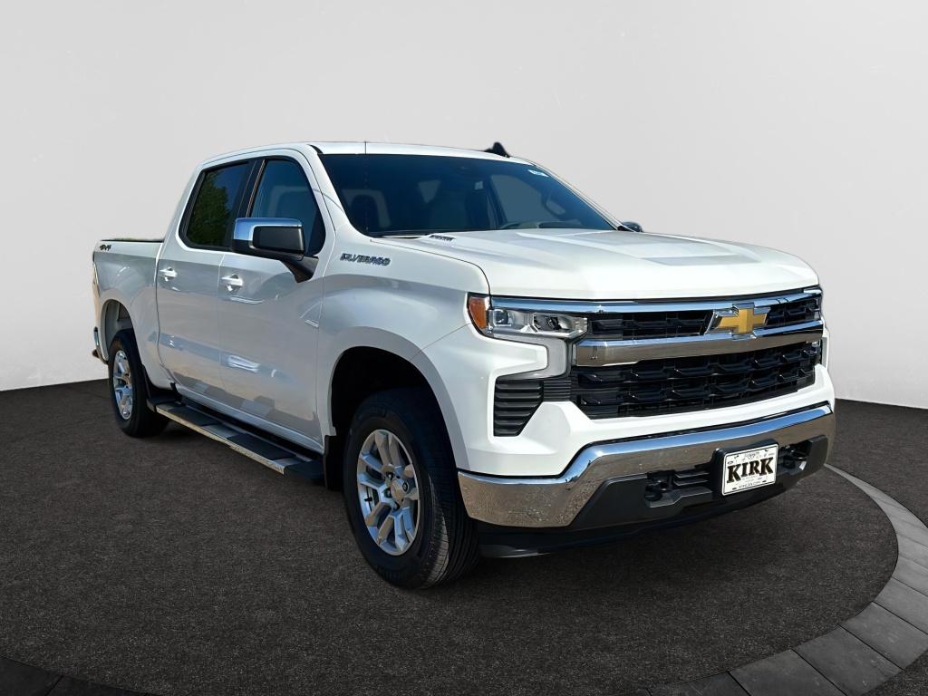 2025 Chevrolet Silverado 1500 LT photo 3