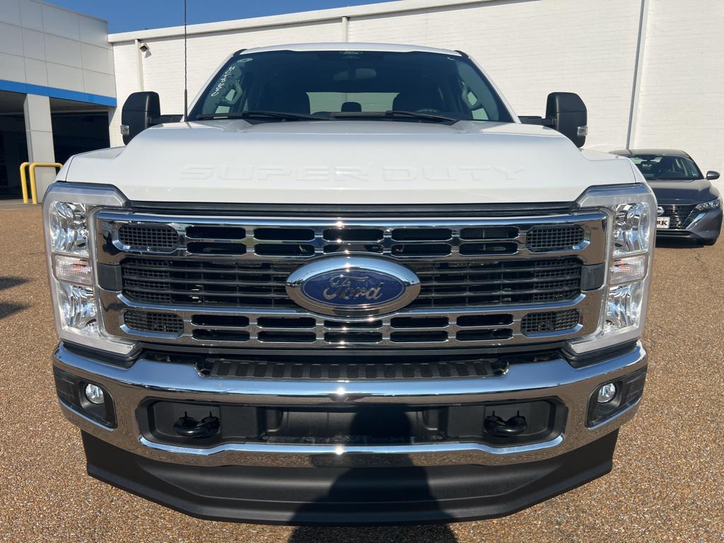 2024 Ford F-250 XL photo 2