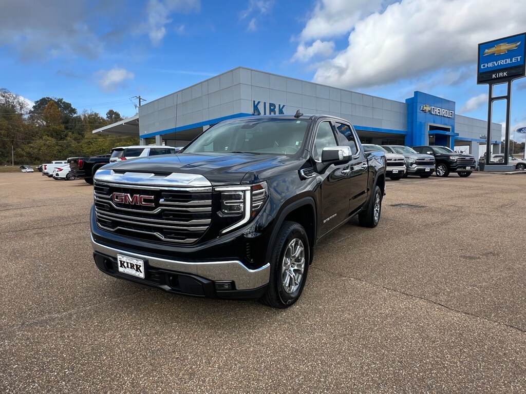 Used 2024 GMC Sierra 1500 SLT Truck