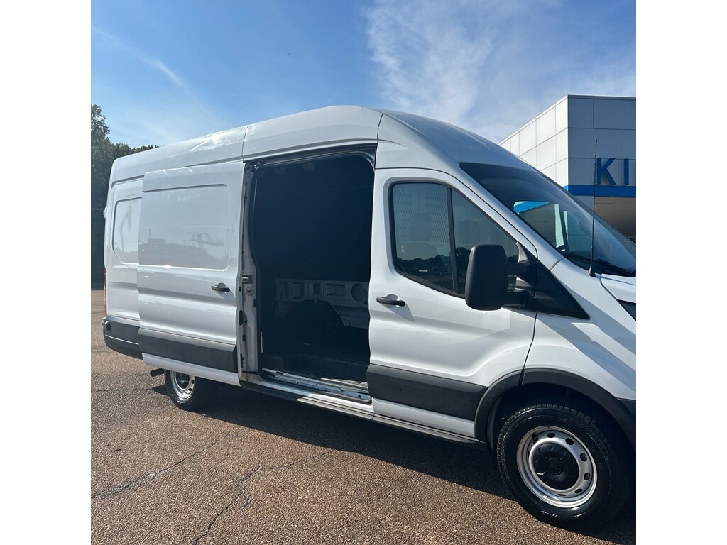 2023 Ford Transit Cargo Van photo 4