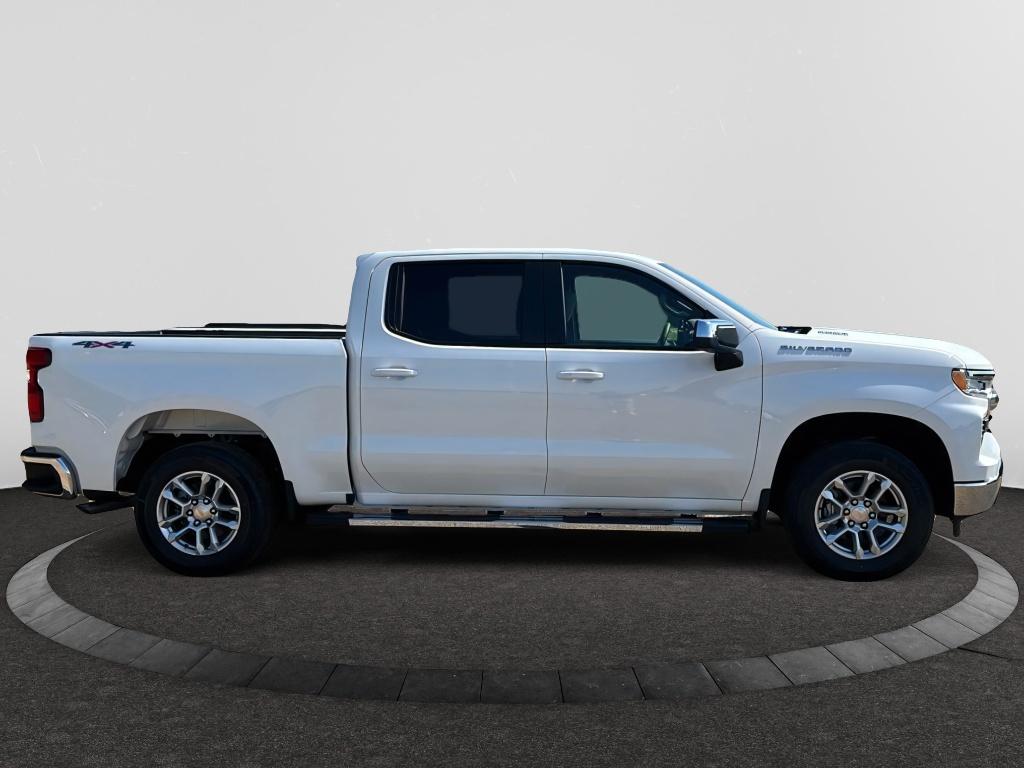 2025 Chevrolet Silverado 1500 LT photo 4