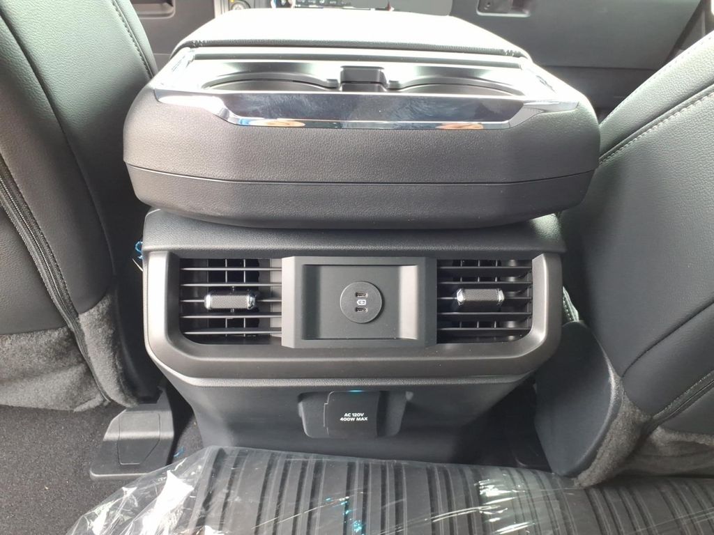 2026 Ford F-150 Lariat - Photo 10
