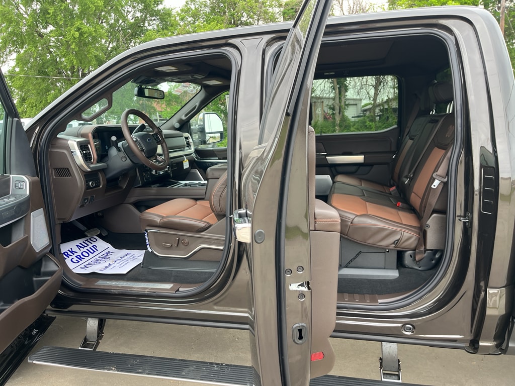 2025 Ford F-250 Super Duty King Ranch - Photo 13