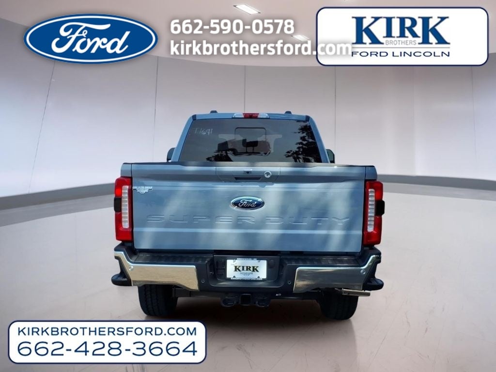 New 2026 Ford F-250 Lariat Crew Cab
