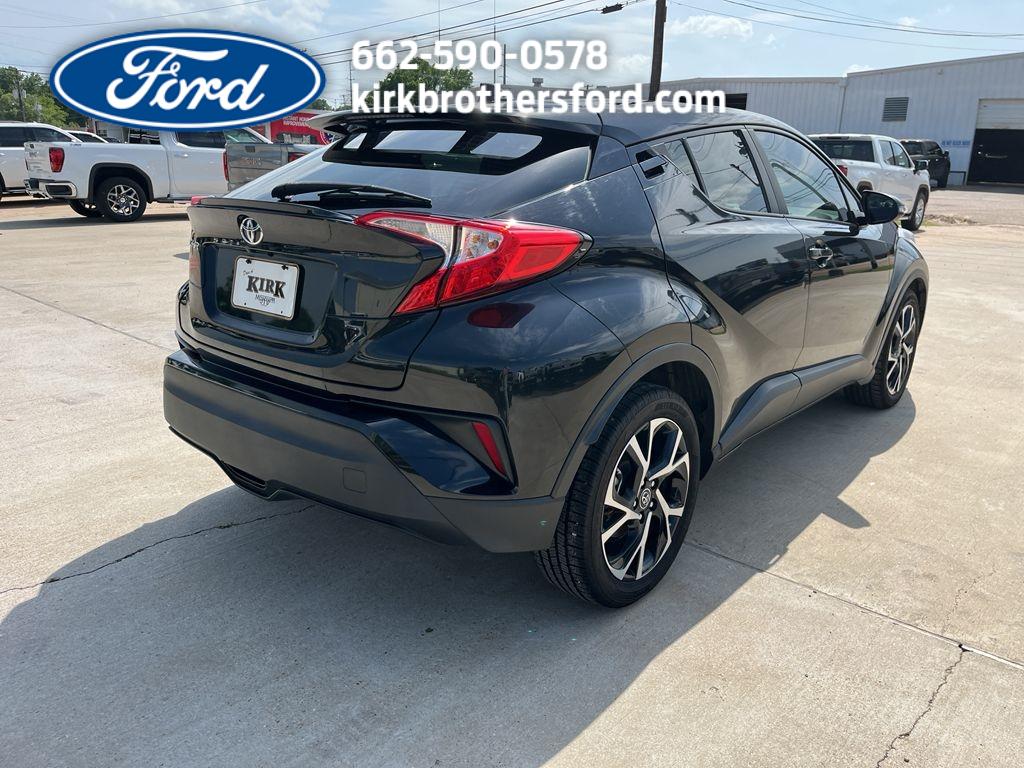 2018 Toyota C-HR XLE - Photo 6