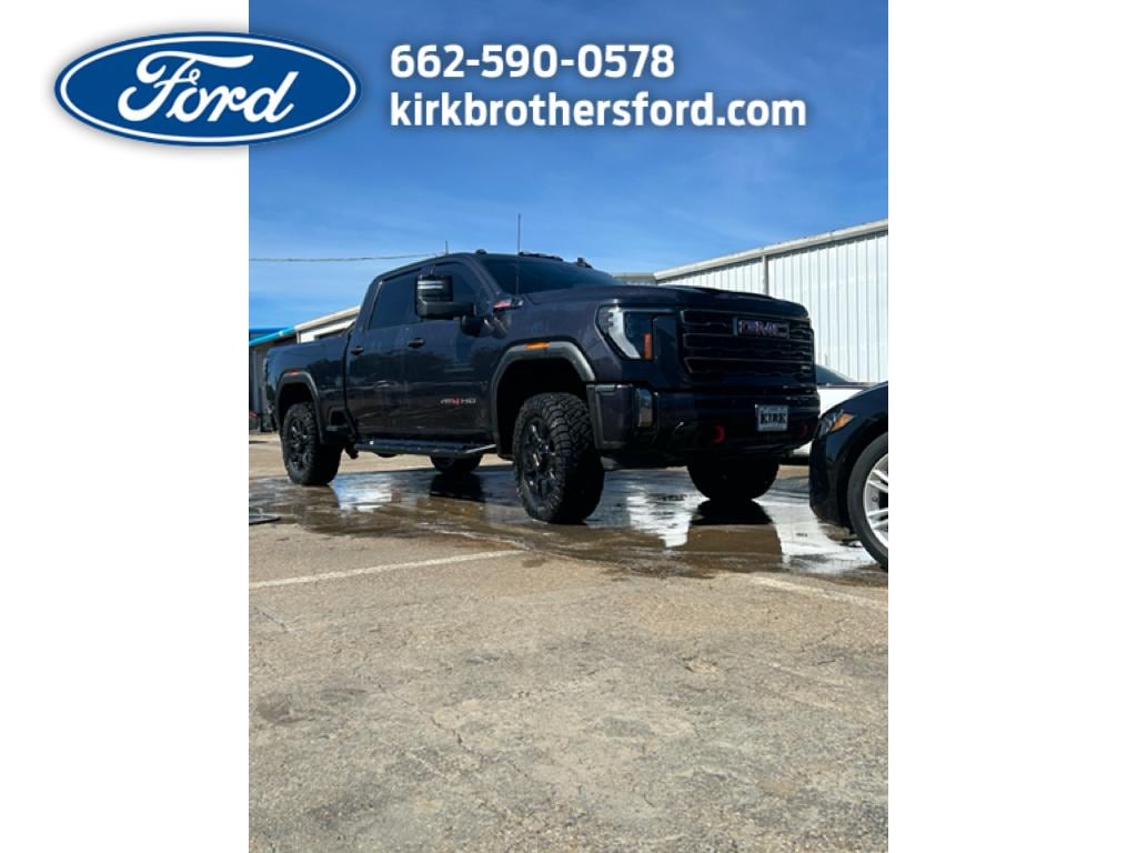 2024 GMC Sierra 4WD Crew Cab Standard Box AT4's photo
