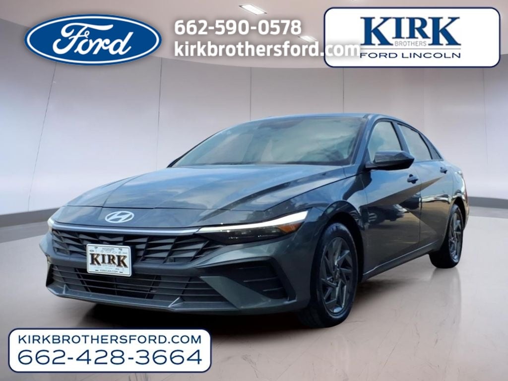 Used 2024 Hyundai Elantra SEL Sedan