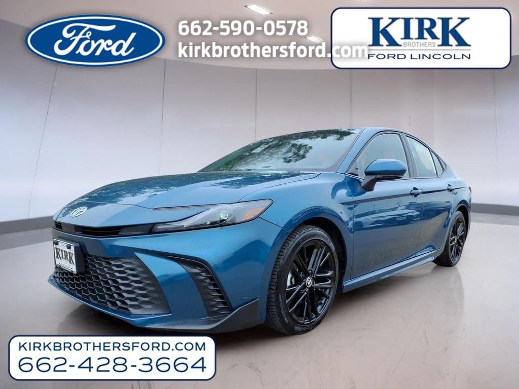 Used 2025 Toyota Camry Hybrid SE Sedan