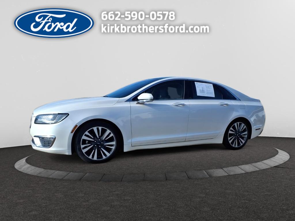 2018 Lincoln MKZ Reserve's photo