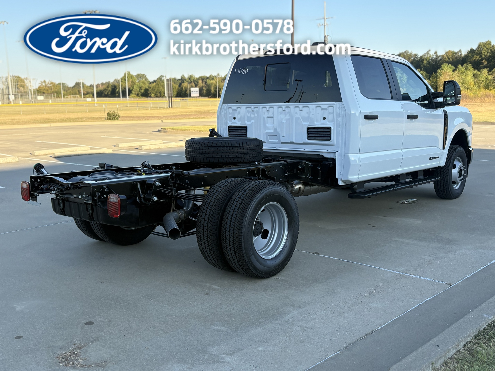 New 2027 Ford F-350 XL Crew Cab