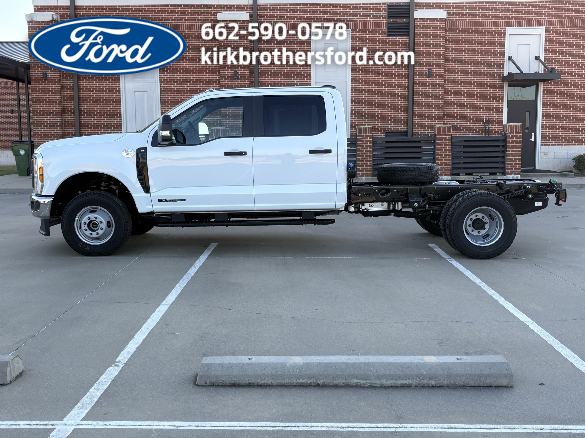 New 2027 Ford F-350 XL Crew Cab