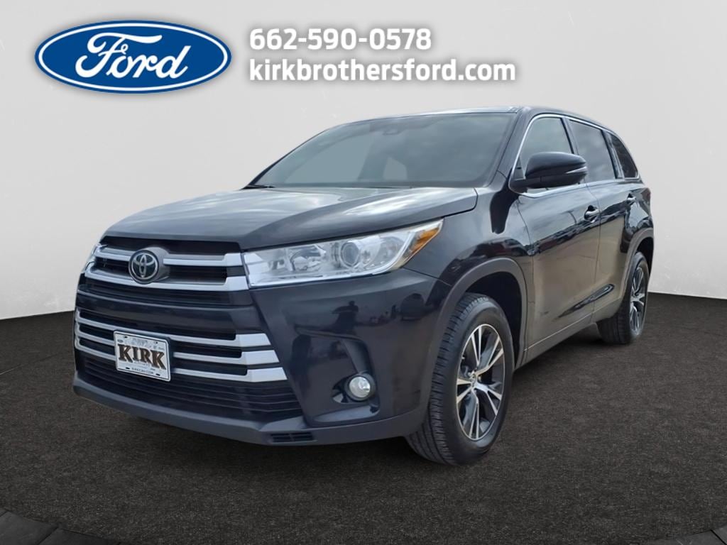 Used 2019 Toyota Highlander LE Plus V6 SUV