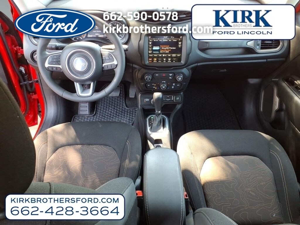 Used 2023 Jeep Renegade Latitude SUV