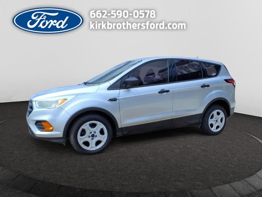 2017 Ford Escape S's photo