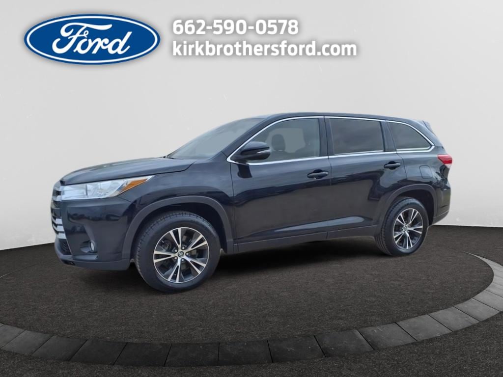 Used 2019 Toyota Highlander LE Plus V6 SUV