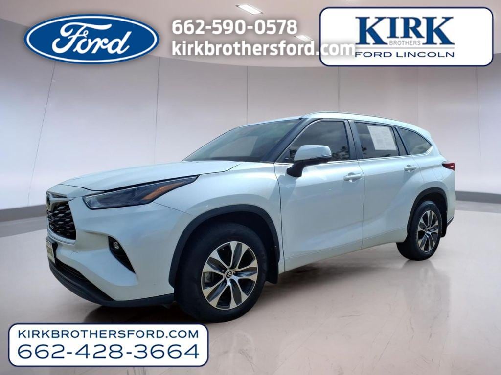 Used 2023 Toyota Highlander XLE SUV
