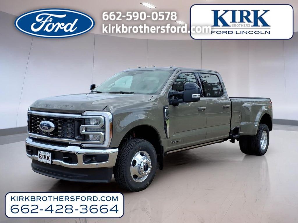 New 2026 Ford F-350 Truck Crew Cab