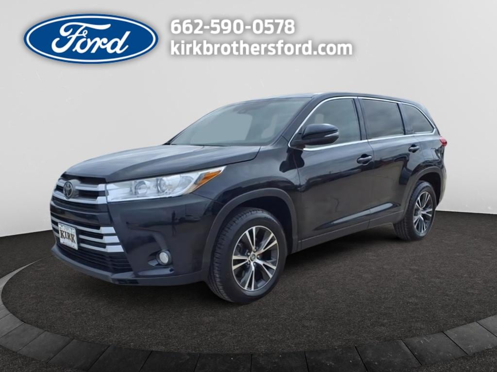 Used 2019 Toyota Highlander LE Plus V6 SUV