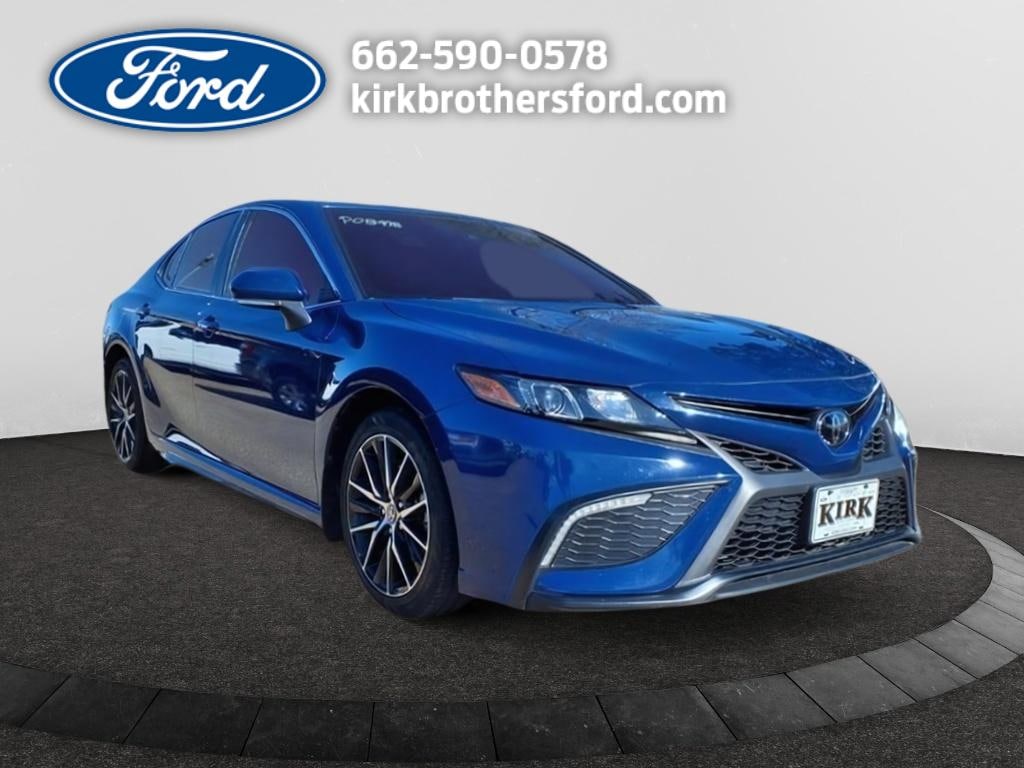 Used 2024 Toyota Camry SE Sedan