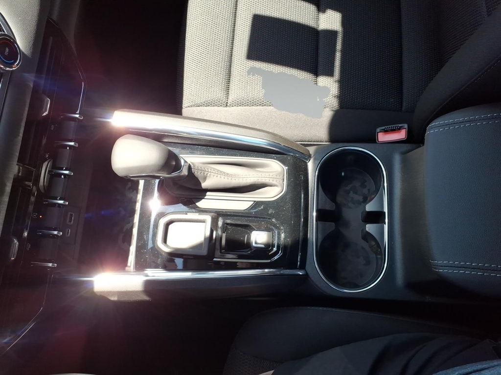 2026 GMC Canyon Elevation - Photo 21