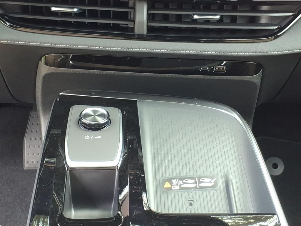 2026 Buick Enclave Preferred - Photo 17